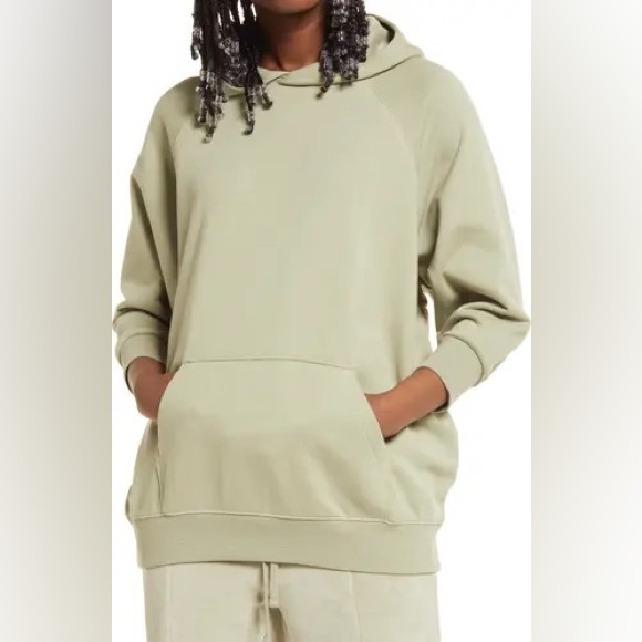 NWT Women’s Medium Fear Of God Essentials French Terry 3/4 Sleeve Hoodie Seafoam - Picture 3 of 13